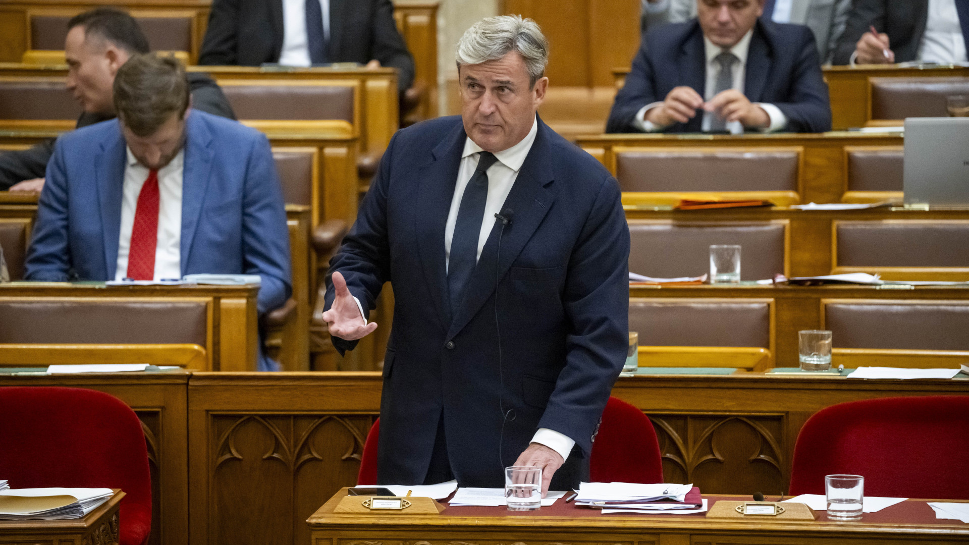 Kapitány István bejelentette, hogy 1165 milliárd forint jut a rezsicsökkentés fenntartására 2027-ben