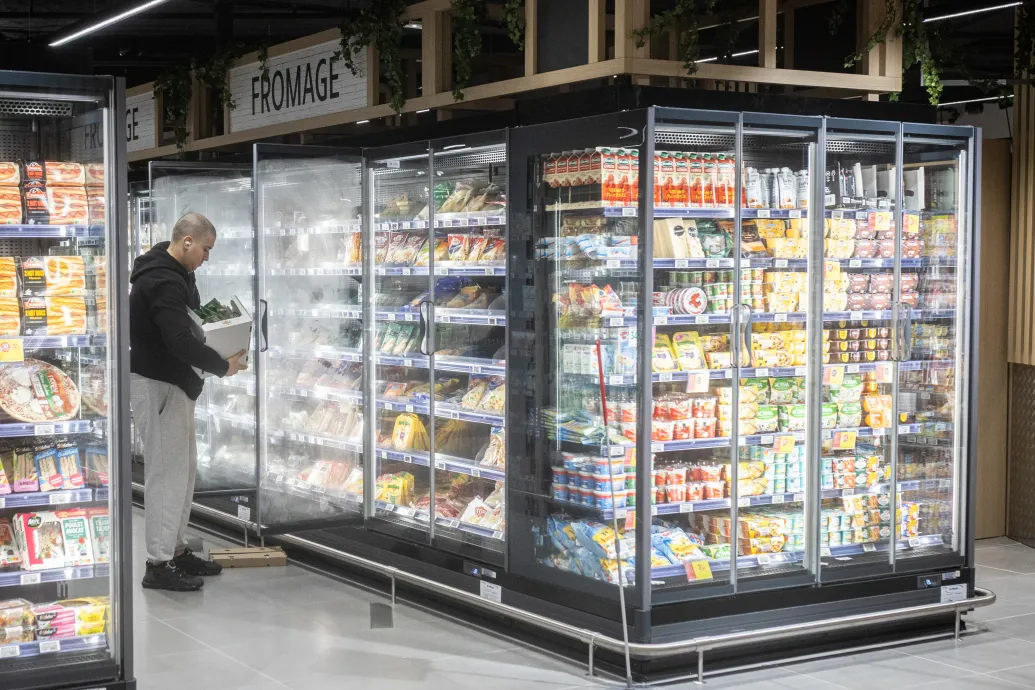 Hekkerek fűtésre állították több száz francia szupermarket hűtőrendszereit