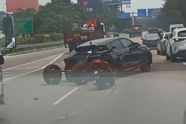 Omoda 5 hátsó tengelye kitört Malajziában