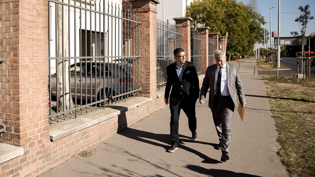 KNYF: jogi lehetőség volt a Seszták elleni rejtett figyelésre