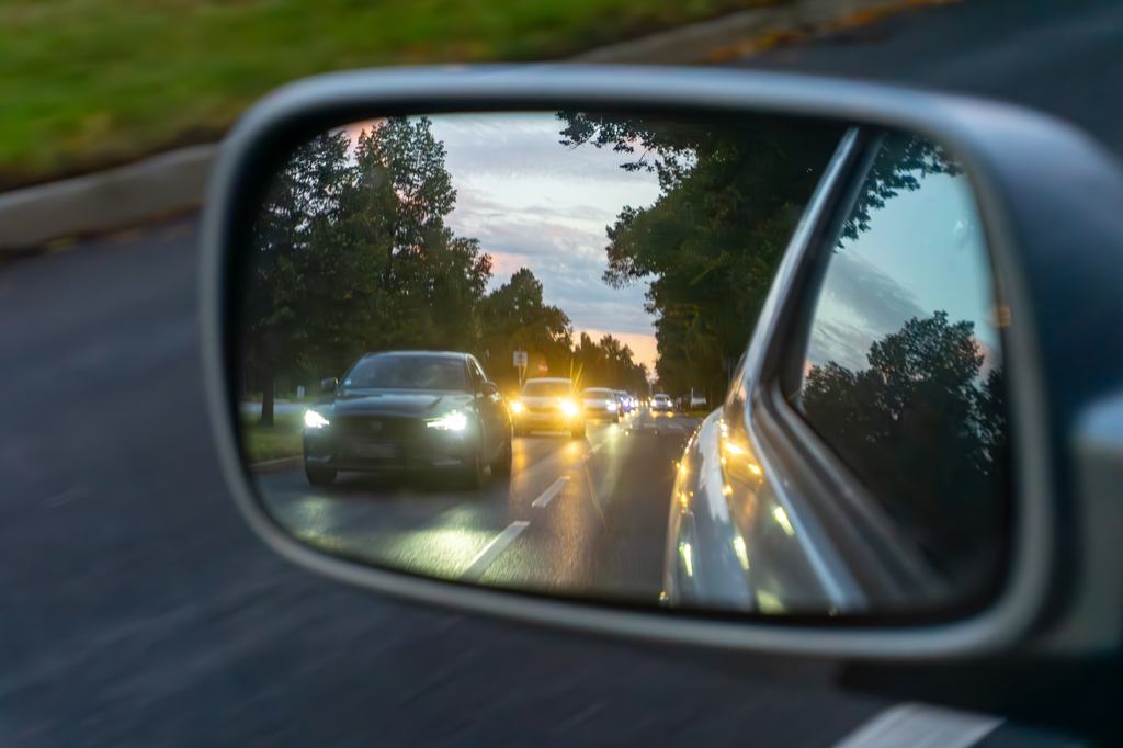 Van, ahol drónnal figyelik és büntetik az autósokat figyelmeztetőket