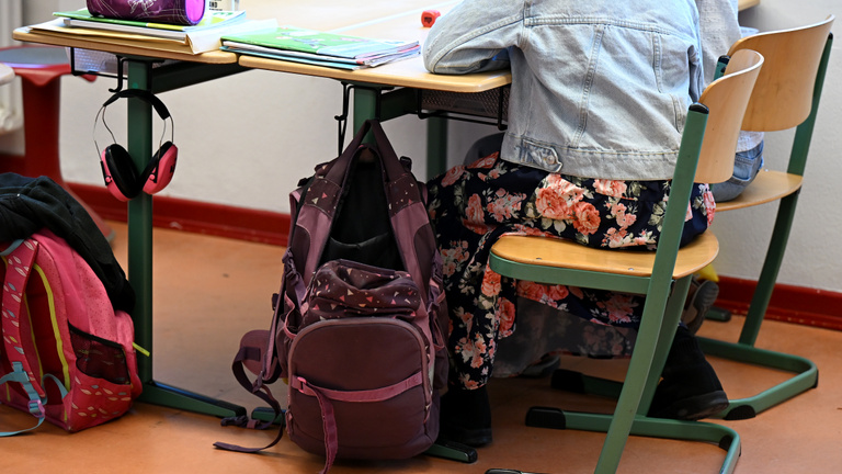Front nyílt a gyerekek körül a szexuális felvilágosításról szóló politikusi vita miatt
