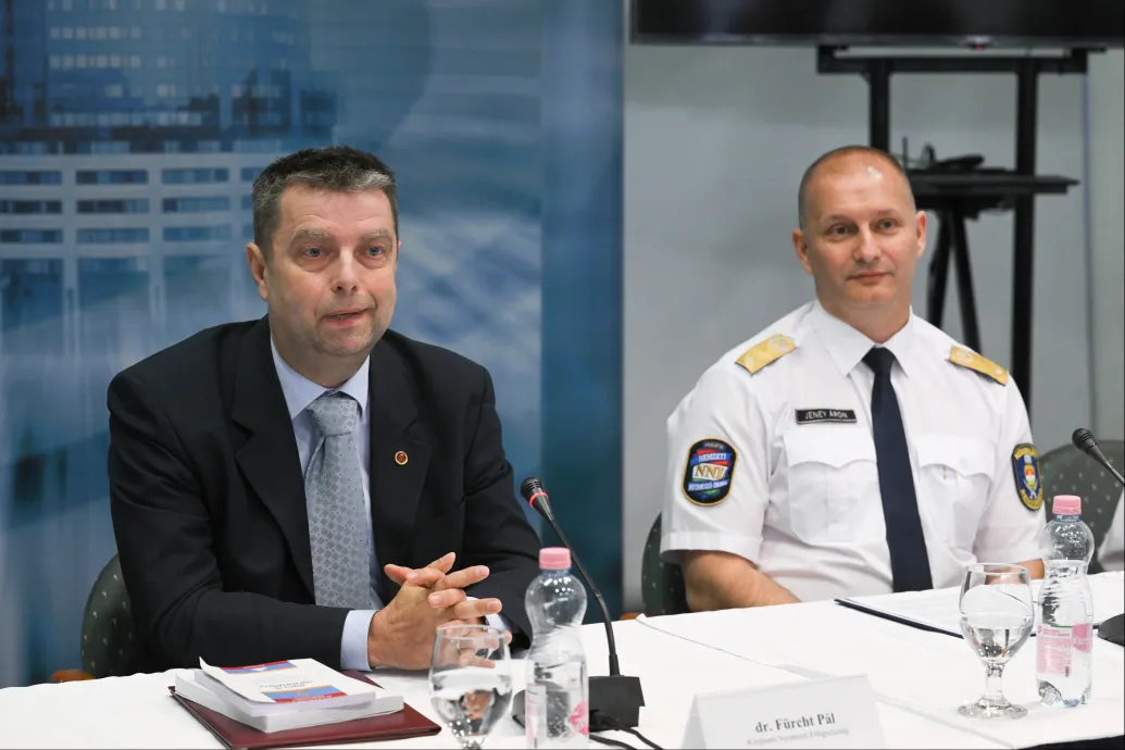 A kormányfő: „úgy beszéltem róla, mint egy leendő tanúról, aki sokat tudhat"
