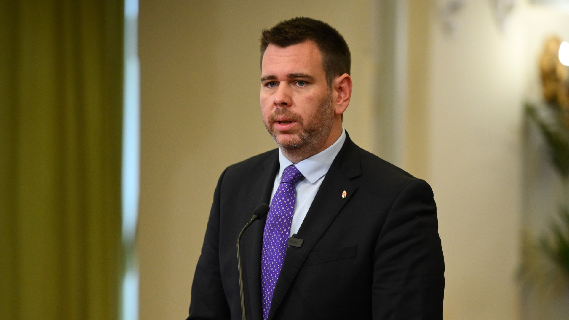 Vitézy Dávid: közbeszerzés indult a tiszafüredi állomásokhoz vezető útfelújításra