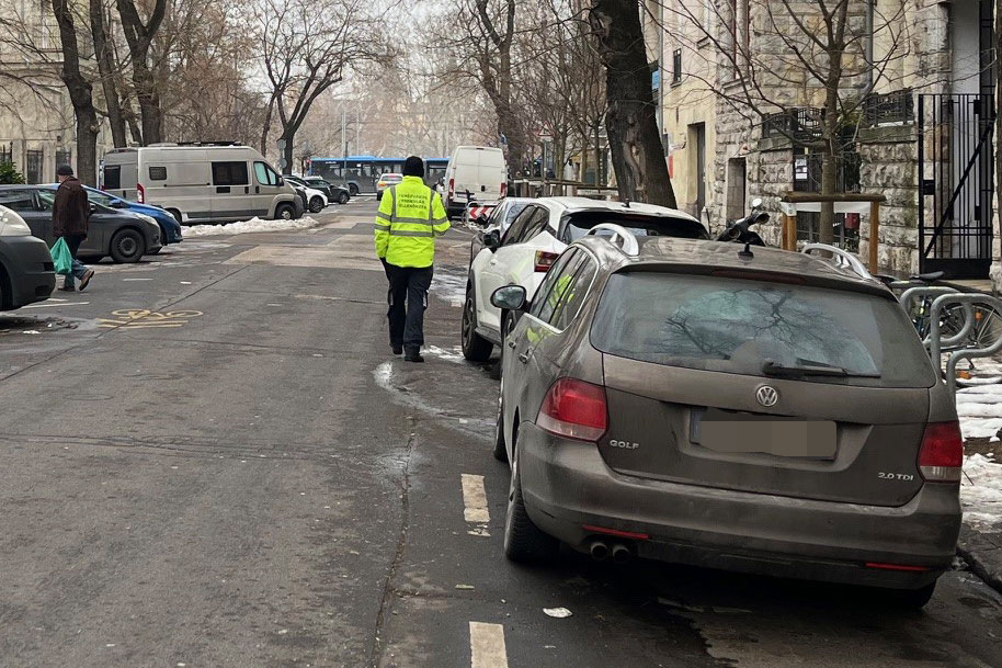 Budapesten jövőre átalakul a parkolási rendszer