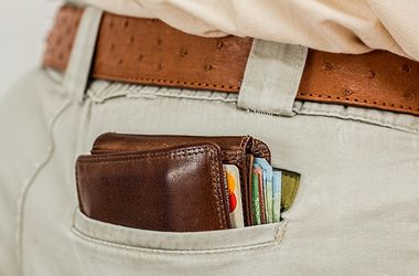 A nettó átlagbér augusztusban tíz százalékkal nőtt, közel 520 ezer forint volt
