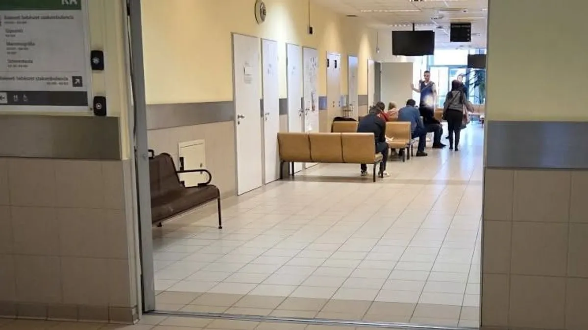 Egy hét múlva indul a várólista-csökkentési program, első lépés az online ügyintézés