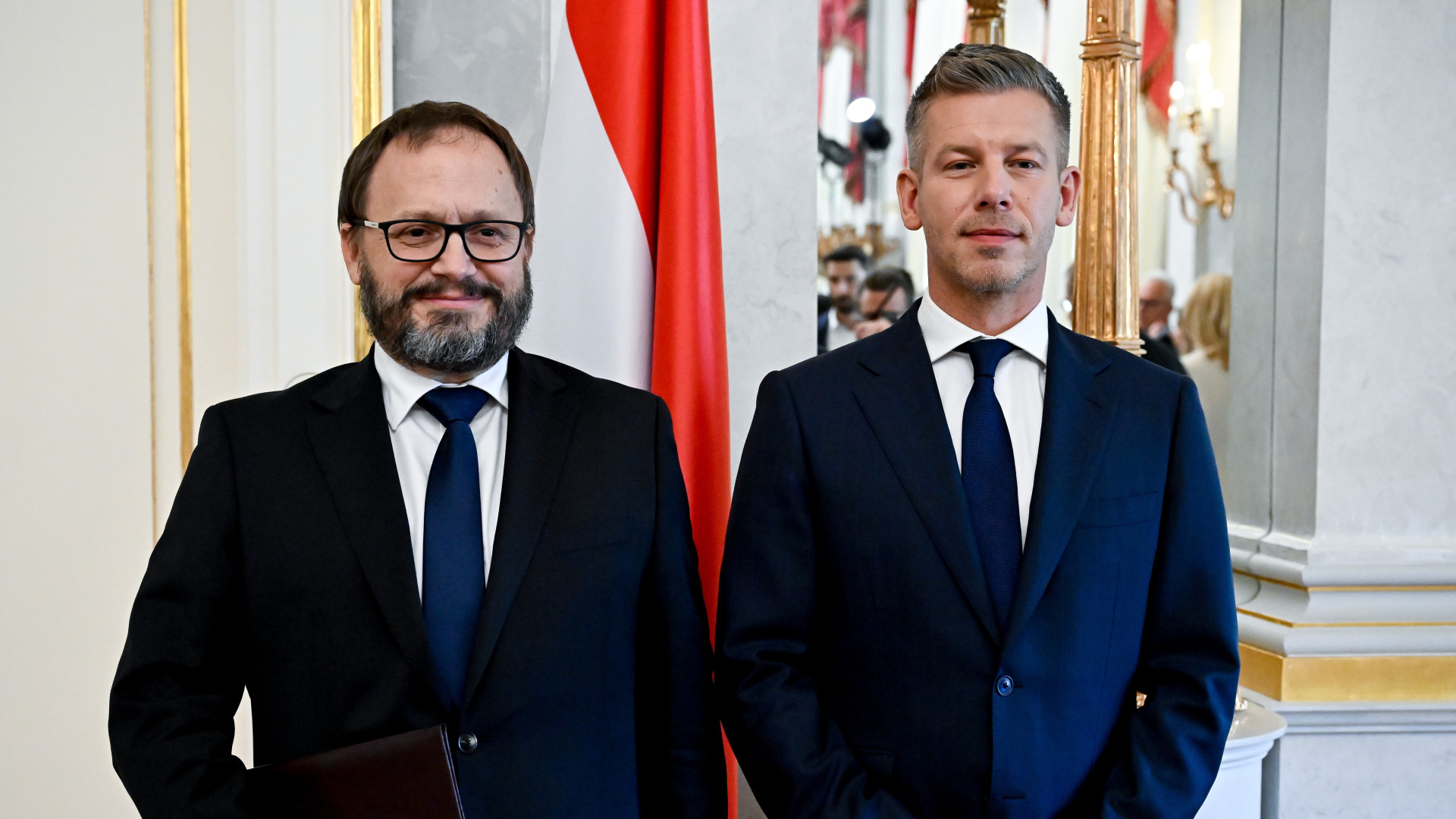 Az öregségi nyugdíjminimum 120 000 forintra nő, egyes nyugdíjasok nagyobb emelést kaphatnak