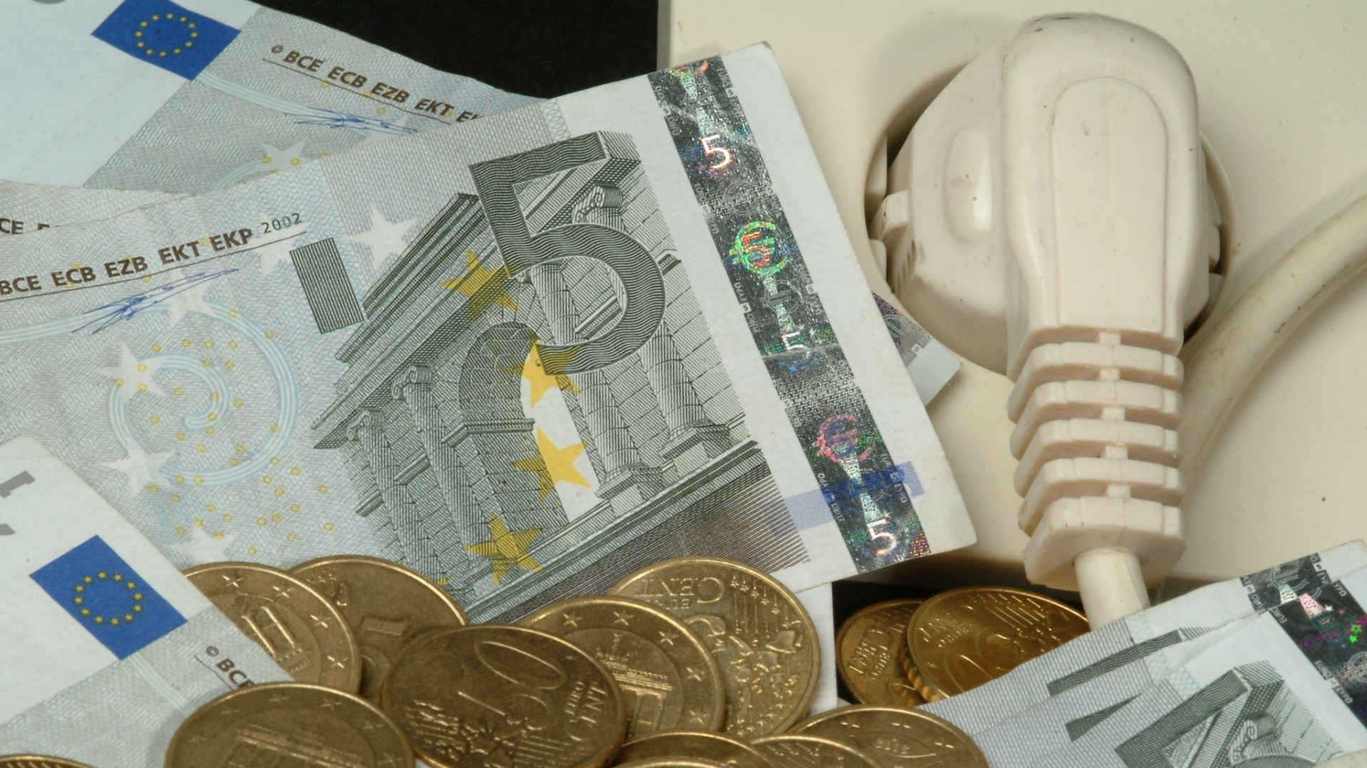 A következő havi német áram ára több mint három és fél éve nem látott csúcsra ugrott