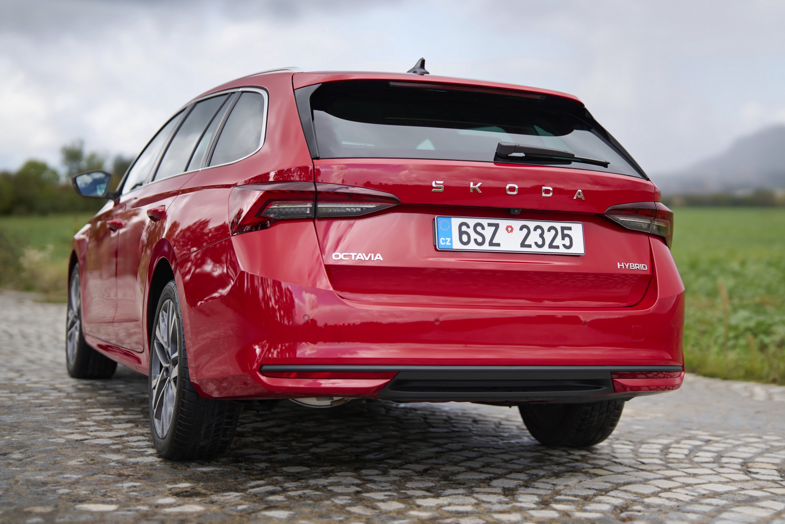 A Škoda megkapja a cégcsoport első full hibrid hajtásláncát