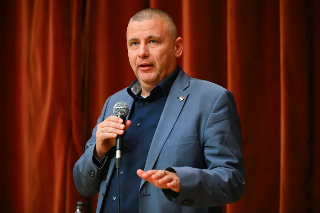 Börcsök András szolgálati viszonya 2027. június 14‑ével megszűnik