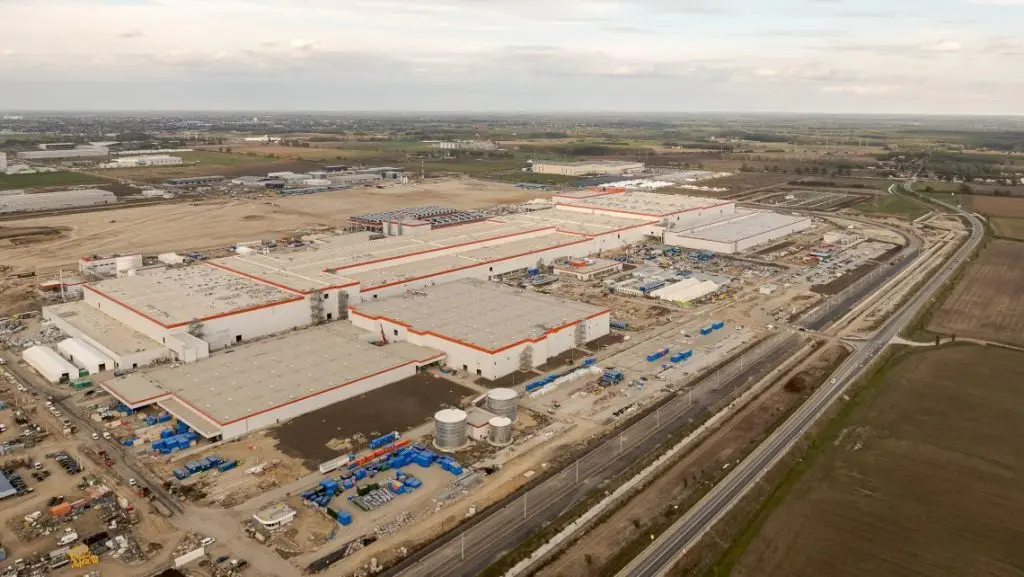 A CATL 129 milliárd forint állami támogatást kapott, a szerződést a Népszabadság kikérte