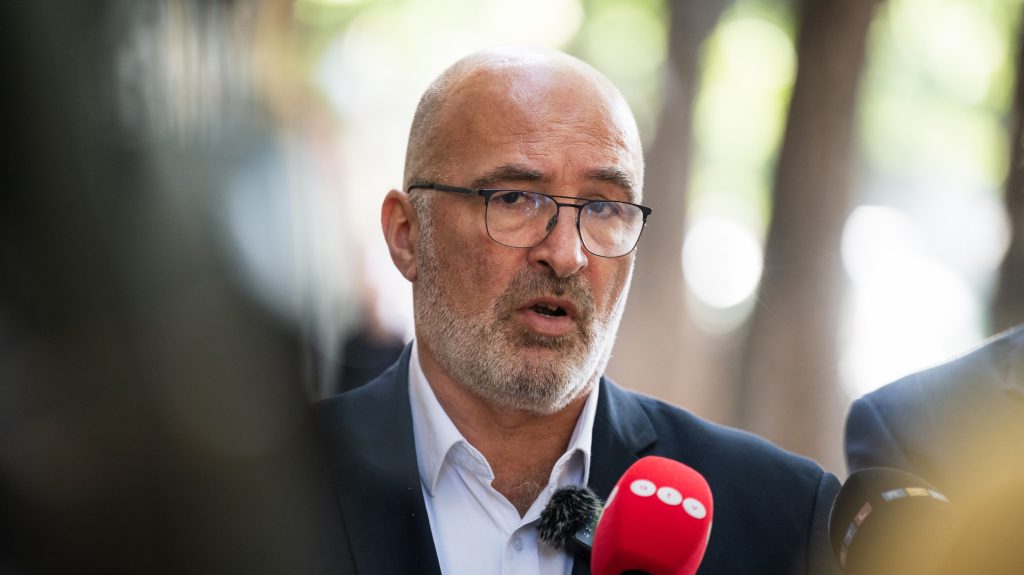 Pikó szerint a főpolgármester nem válaszolt a józsefvárosi egyeztetésekre a parkolás ügyében