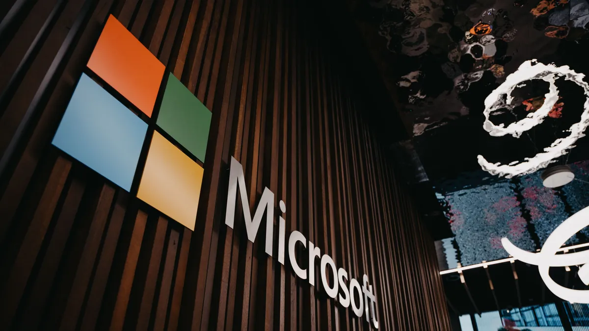 Mostantól kevesebb szolgáltatást kapnak a Microsoft-ügyfelek ugyanannyi pénzért