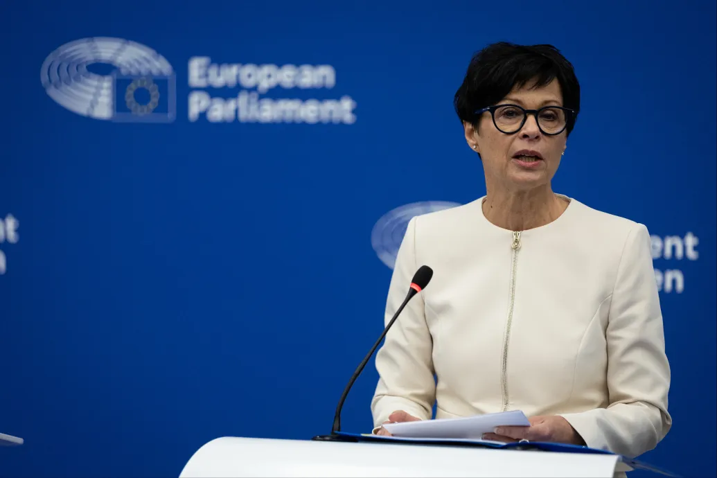 Európai Bizottság: vizsgálják az egyhangúság helyett minősített többség alkalmazását a bővítésnél