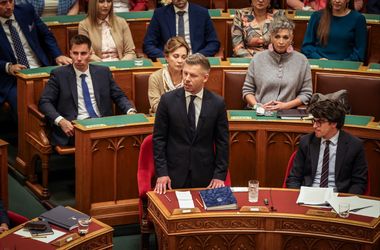 FAZ: ígéretes a nyelvtörvény, de nincs még döntés Magyarország vétójáról