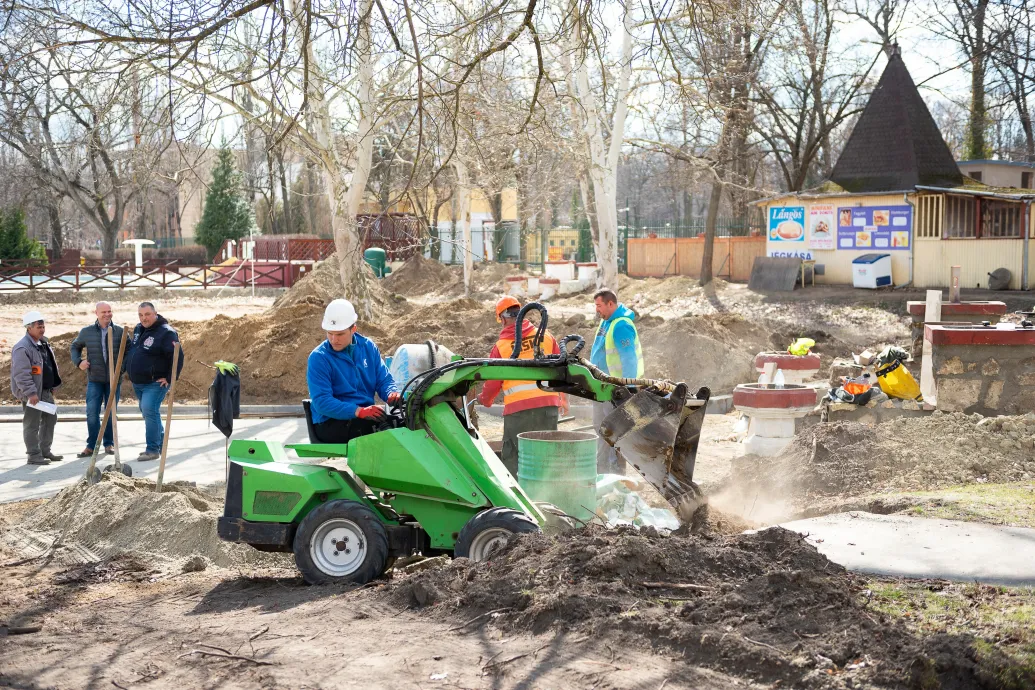 Uniós infrastrukturális pénzek és a Fidesz–KDNP 2022-es egyéni sikerei összefüggnek